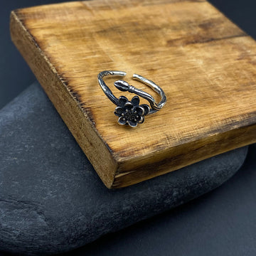 Antique Flower Bud Toe Ring (single)